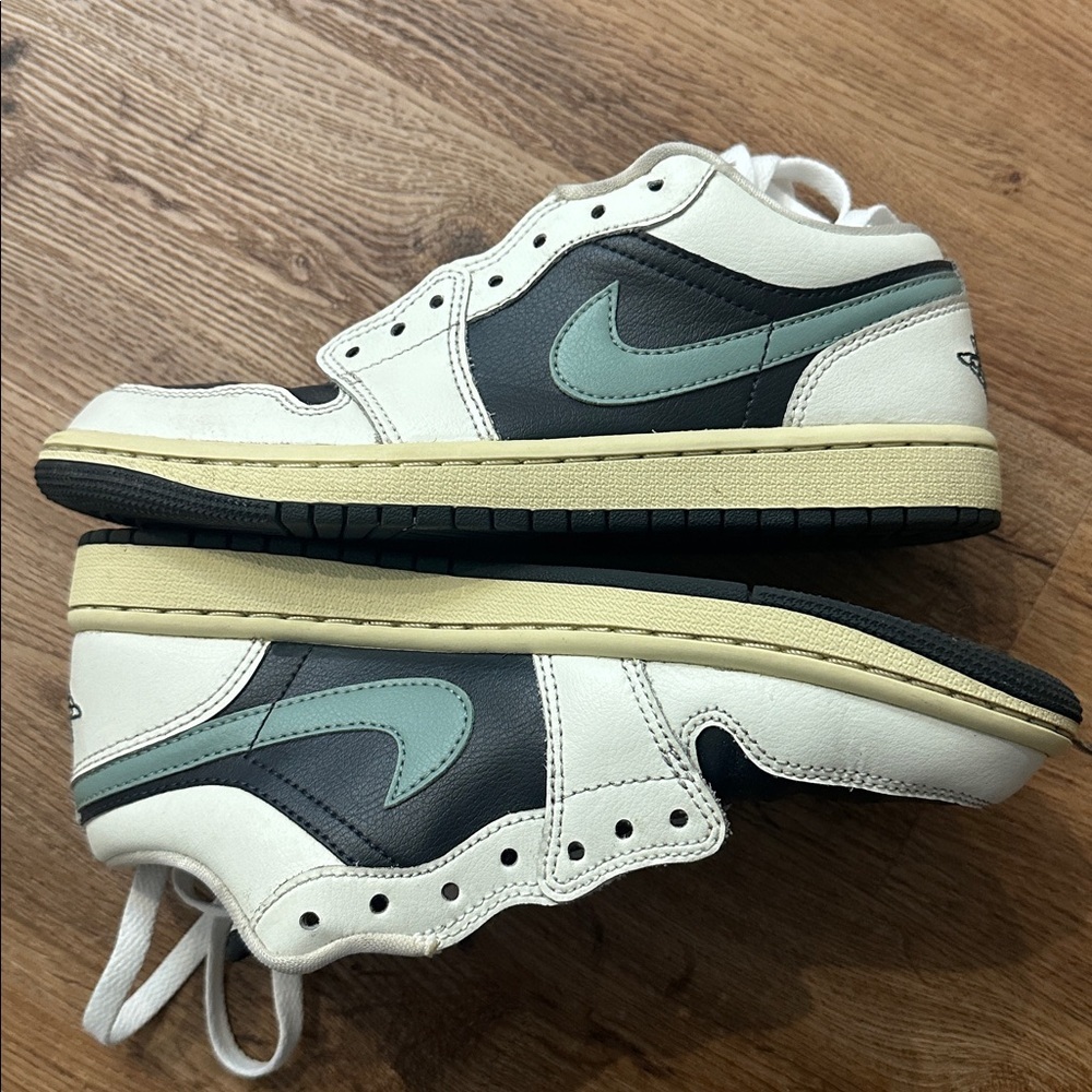 Jordan’s dunk sneakers Navy & Light blue - Picture 3 of 4